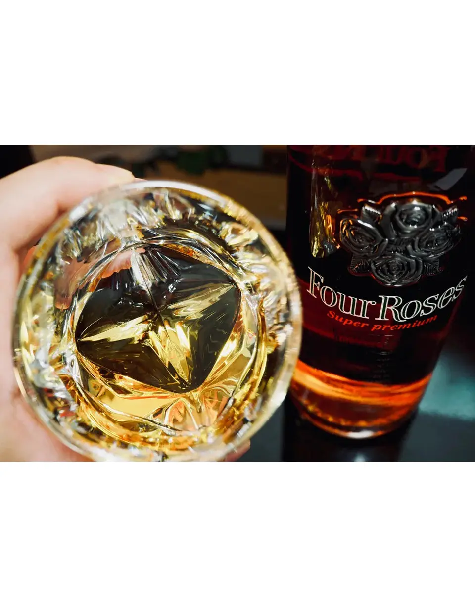 Four Roses Super Premium Japanese Whiskey - Image 2